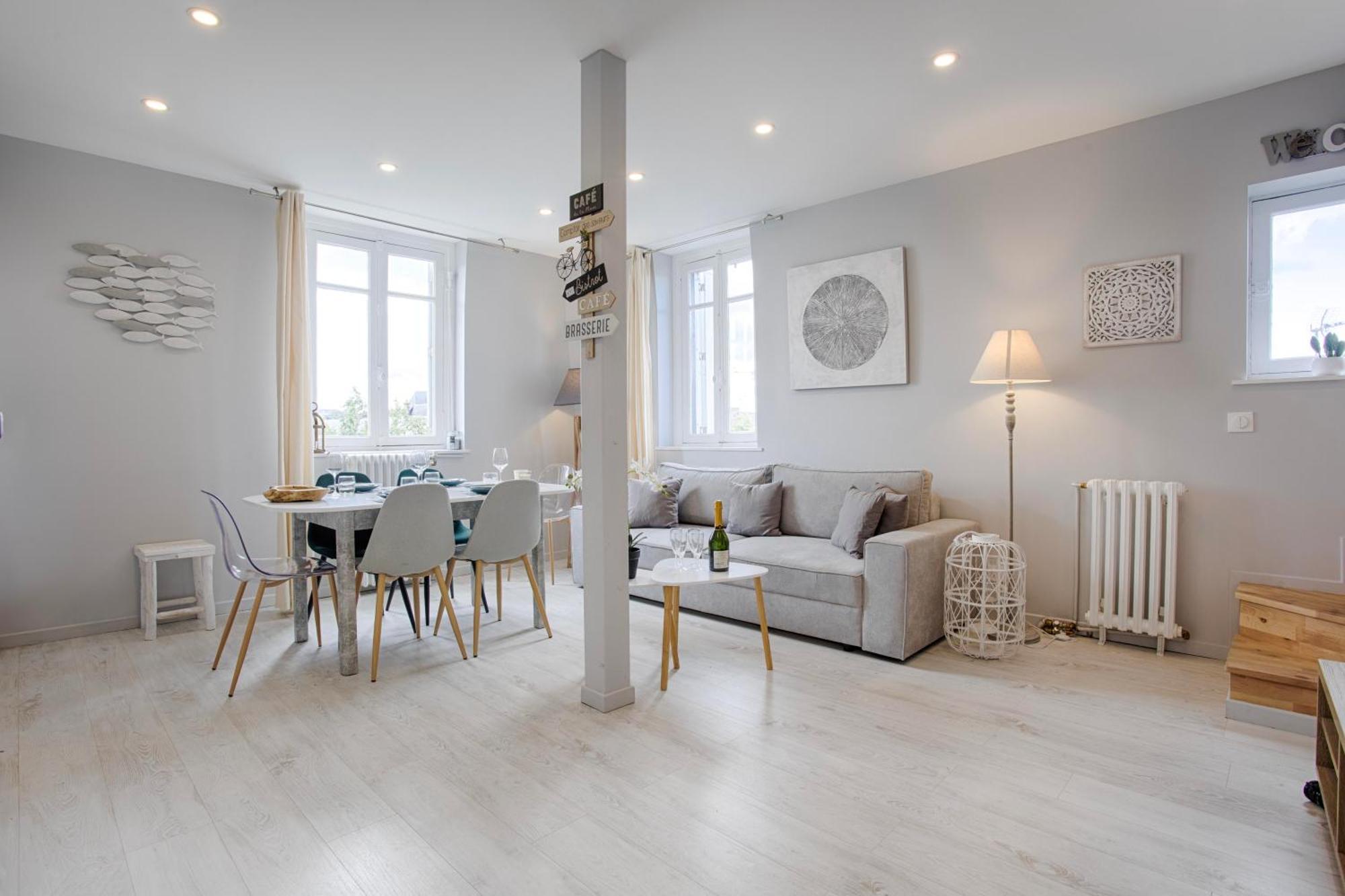 Apartment Centre